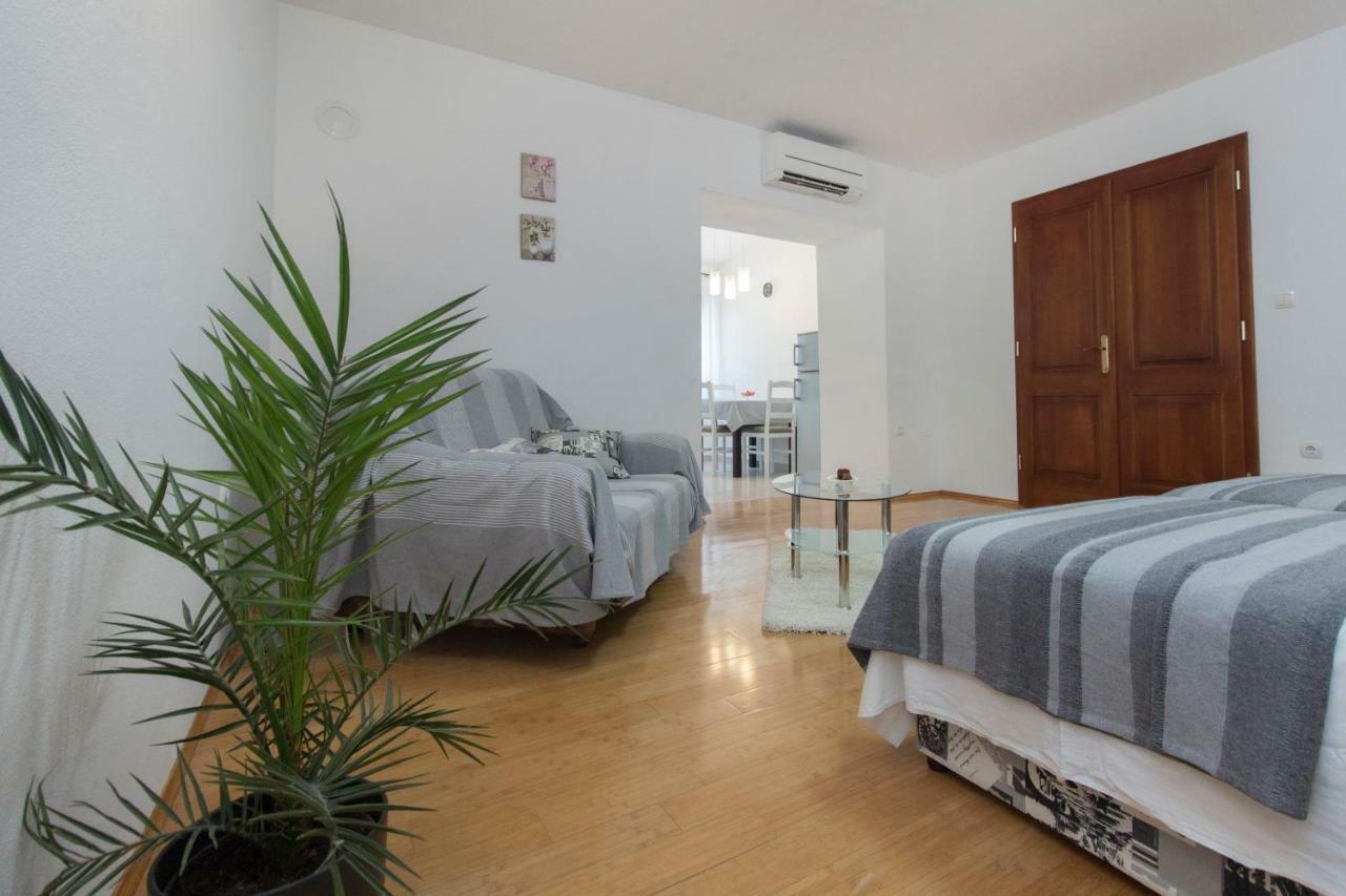 Apartman Ana Skradin Exteriör bild