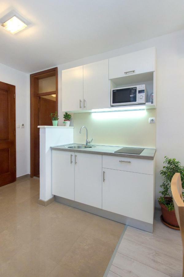 Apartman Ana Skradin Exteriör bild
