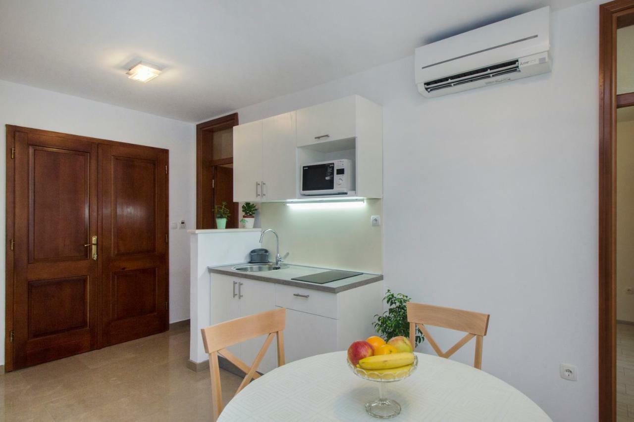 Apartman Ana Skradin Exteriör bild